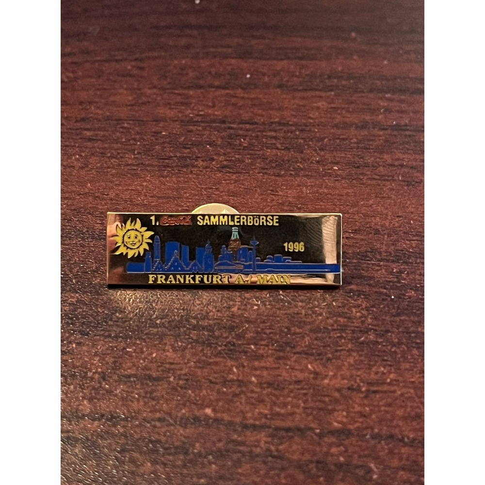 Vintage 1996 Coca-Cola Coke Sammlerborse Frankfurt Lapel Hat Pin